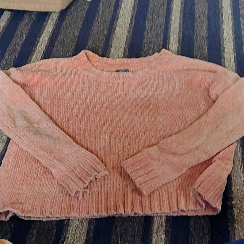 LIKE NEW Aero Sweater